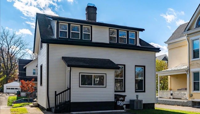 Building Photo - Stylish 3-Bed Home with Private Patio, Basement & Off-Street Parking in Cincinnati