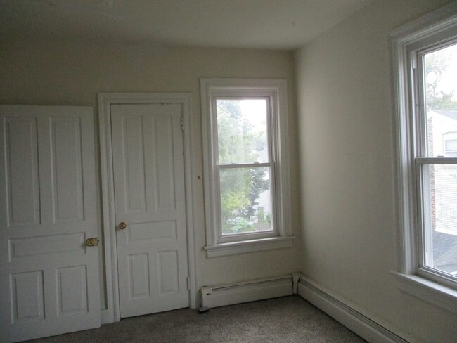 Building Photo - Completely remodeled, spacious Twin Attached home with private backyard - $2,100