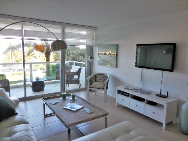 Building Photo - 5151 Collins Ave