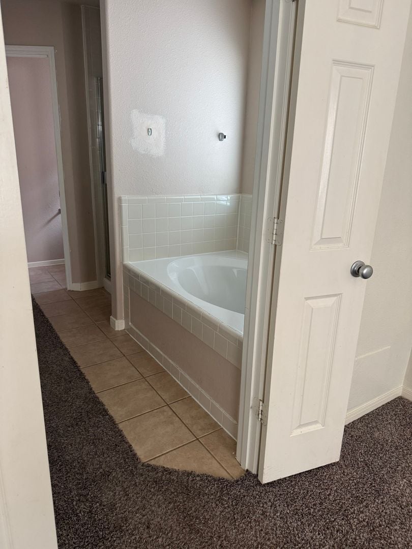 Building Photo - 2926 Meadowglen Cove