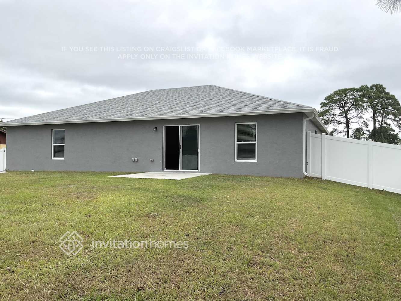 Building Photo - 842 Starland St SE