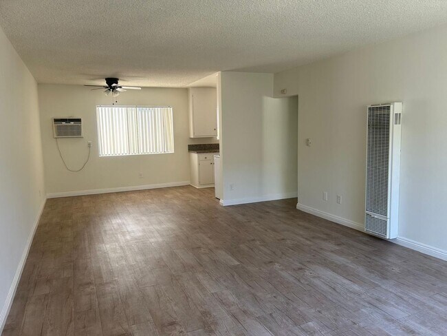 Interior Photo - Yar5130