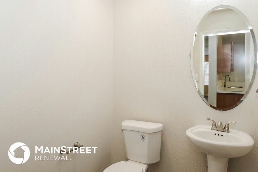 Building Photo - 28200 Kawana Ct