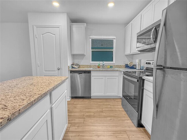 Building Photo - 1406 Punta Gorda Dr