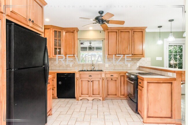 Building Photo - 2949 Cloverland Ct