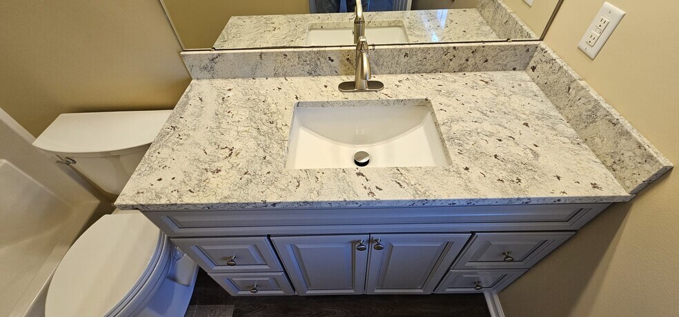 Building Photo - 5113 Minuteman Ln