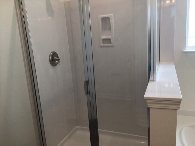 Building Photo - 137 Caledonia Dr