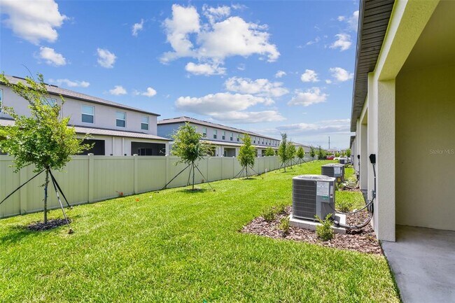 Building Photo - 2665 Buttercup Lucine Ln