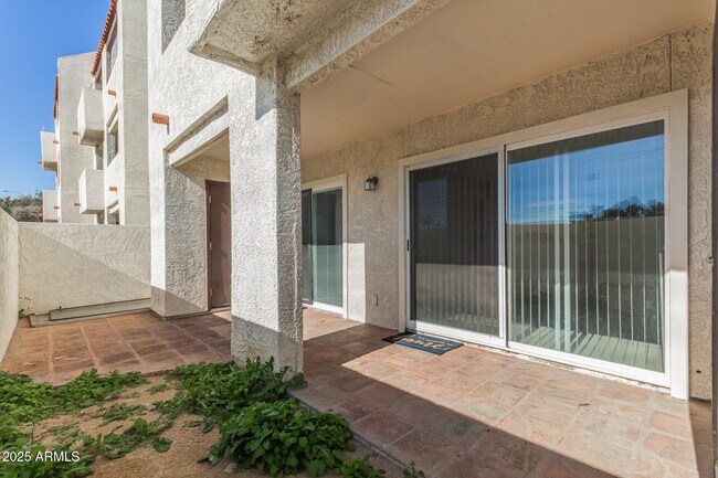 Building Photo - 4730 W Northern Ave