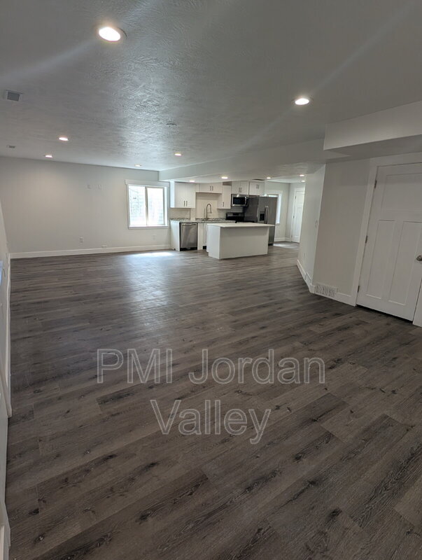 Building Photo - 14457 Gray Fox Dr