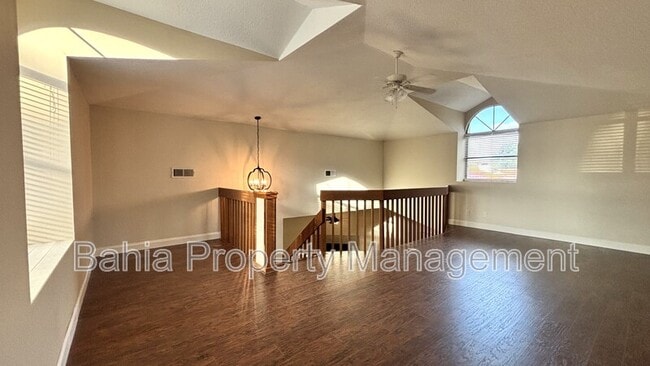 Building Photo - 8215 Saragoza Ct