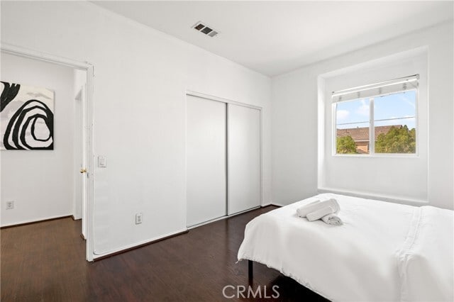 Building Photo - 22421 Hawthorn Ave