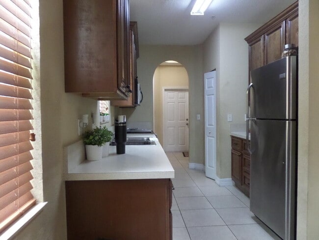 Building Photo - 829 Pipers Cay Dr