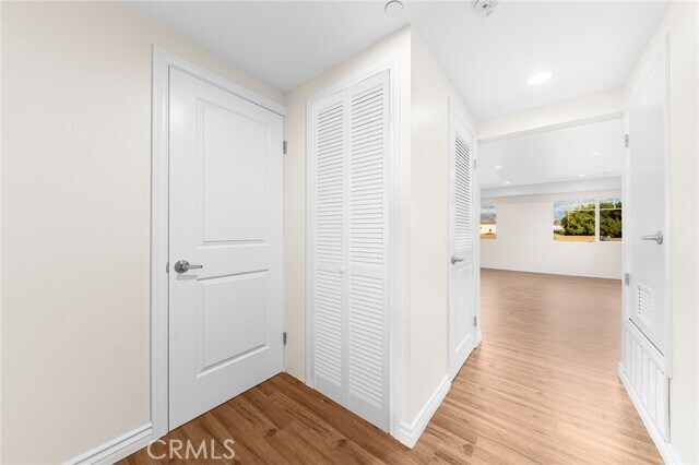 Building Photo - 5639 Huntington Dr