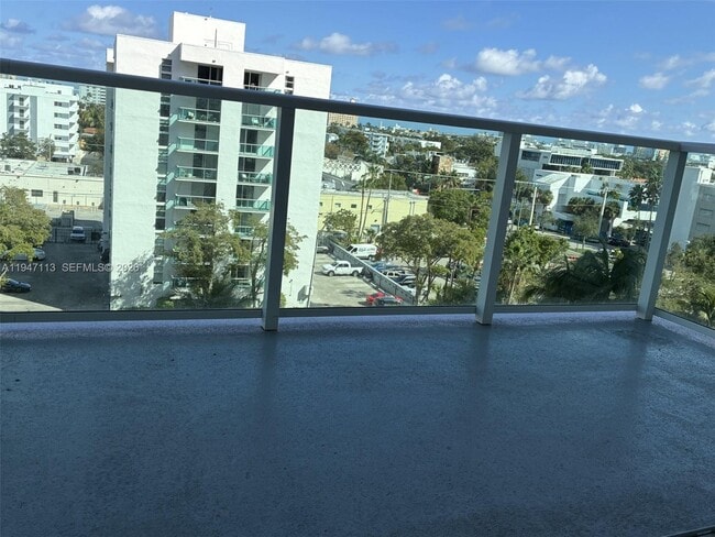 Building Photo - 1000 West Ave