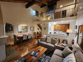 Building Photo - SKI LEASE:  Updated Townhome in Wooded, Ce...