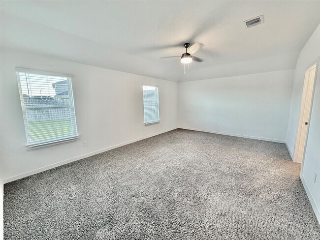 Building Photo - 31611 Farlam Farms Trl