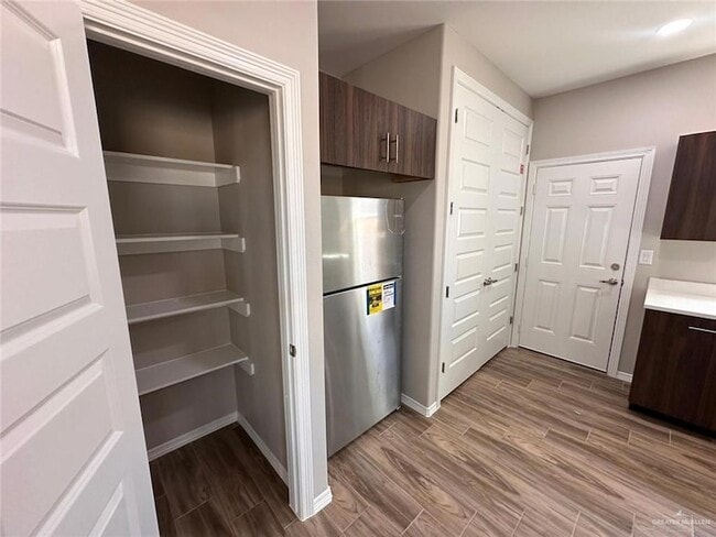 Building Photo - 4000 Walnut Ave