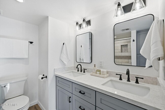 Building Photo - 4925 N 73rd St