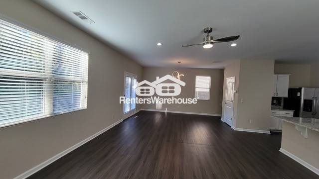 Building Photo - 5518 Waverly Park Dr