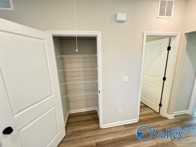 Building Photo - 121 Foster Wy Dr