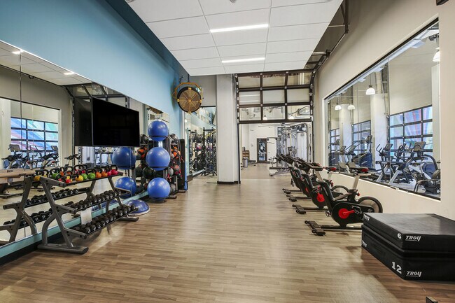 Building Photo - ZIA Sunnyside