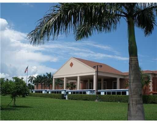 Building Photo - 129 Mansfield D