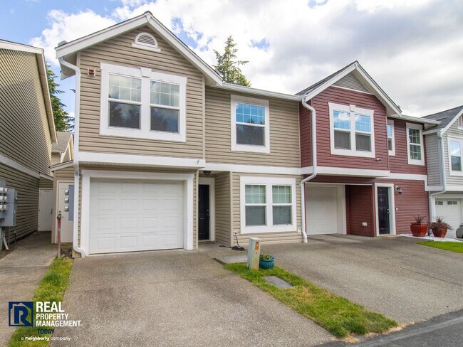 Building Photo - Spacious 4-Bedroom Townhome in Alicia Meadows | Garage, Patio & Pet Friendly