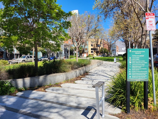 Building Photo - 414 Bryant St