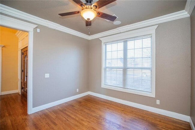 Building Photo - 4003 SW Banbury Dr