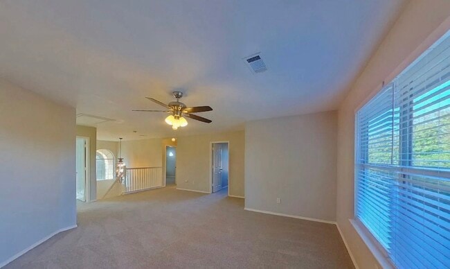 Building Photo - Charming 4-Bedroom Home with Modern Comforts & Spacious Living