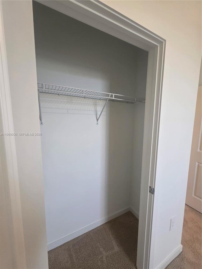 Building Photo - 1114 SW 9th Ave