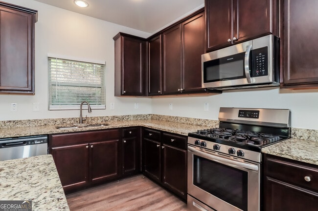 Building Photo - 194 Randy Way