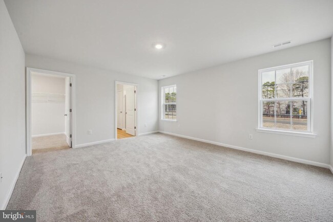 Building Photo - 107 Malibu Dr