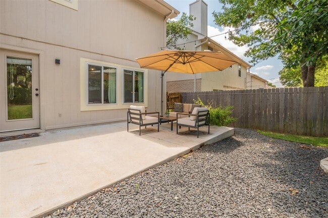 Building Photo - 8112 Siringo Pass