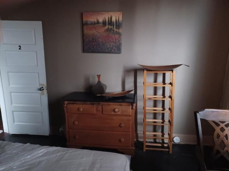 Building Photo - 400 Normandy Ave