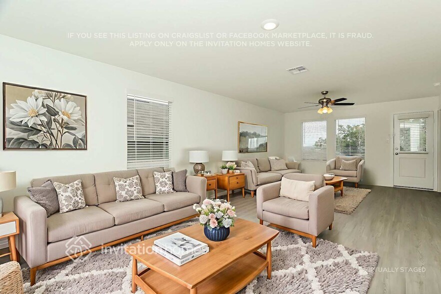 Building Photo - 3202 Roslyn Grist