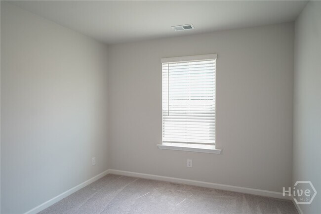 Building Photo - 111 Saltgrass Ln