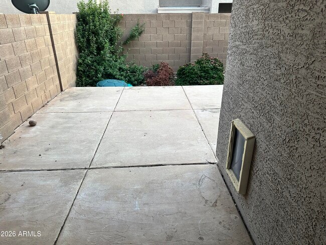 Building Photo - 8009 W Beck Ln