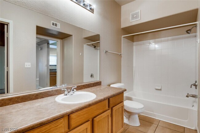 Building Photo - 7255 W Sunset Rd