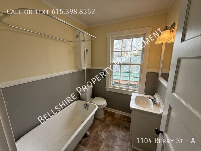 Building Photo - 1104 Berry St