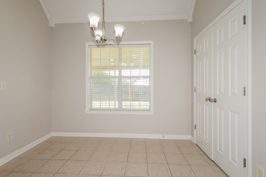 Building Photo - 13073 Braybourne Pkwy