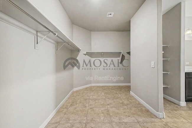 Building Photo - 10617 S 54th Ln
