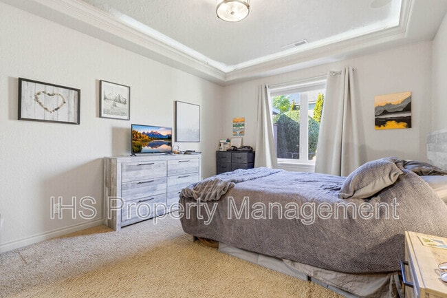 Building Photo - 9417 Vincenzo Dr