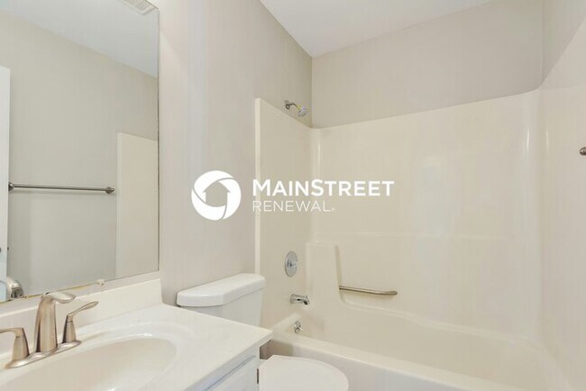 Building Photo - 3 Bedroom Pet-Friendly Home in Fenton, MO with Main Street Renewal