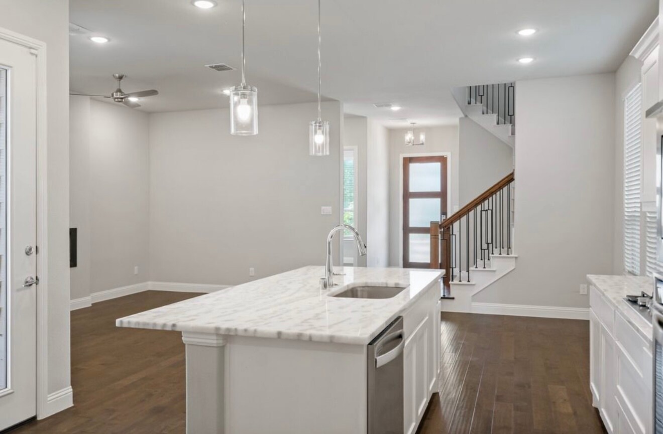 Building Photo - 4143 Runway Mews