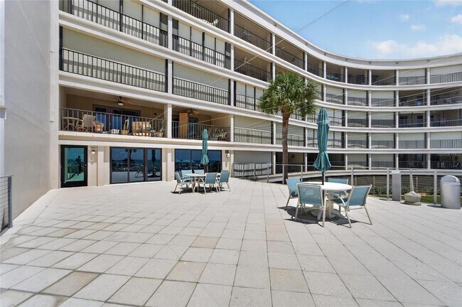 Building Photo - 4450 Gulf Blvd