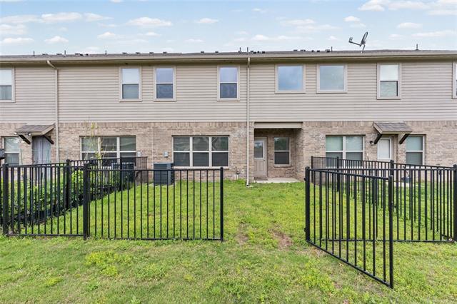 Building Photo - 6820 Topaz Dr