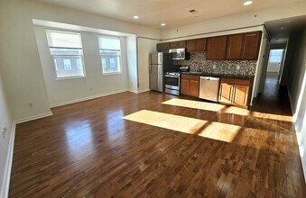 Building Photo - 601 N 39th St