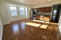 Building Photo - 601 N 39th St